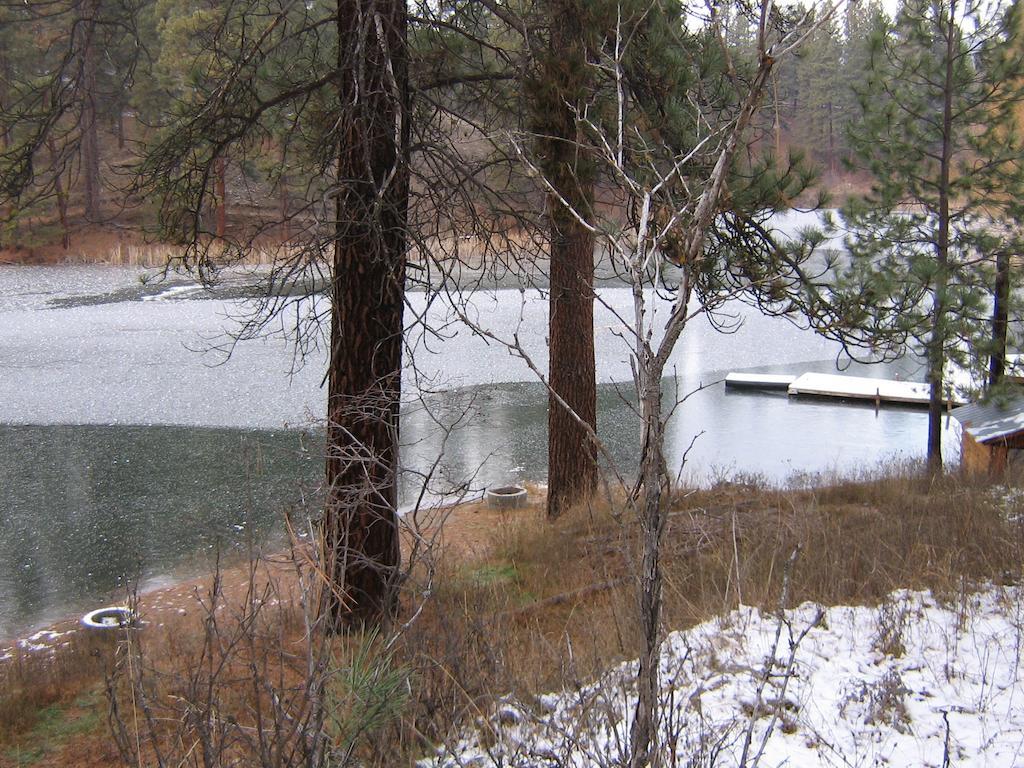 Rainbow Lake Castle Resort Princeton Bagian luar foto